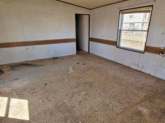 4th image of 613 Polk St #13