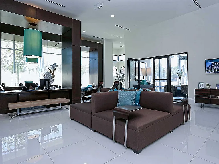 PearlWashington_leasing-1