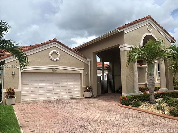 3rd image of 16381 NW 13th St