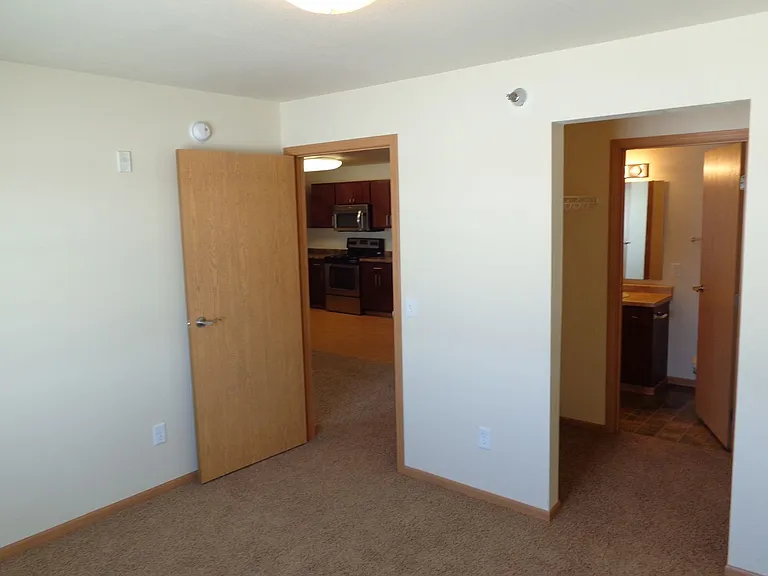 West Lake III Apartments — Photo 74