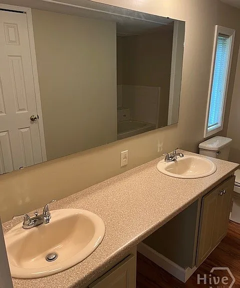 239 Martin Rd — Photo 10