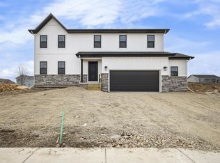 303 Michelle Ln, Cottage Grove, WI 53527