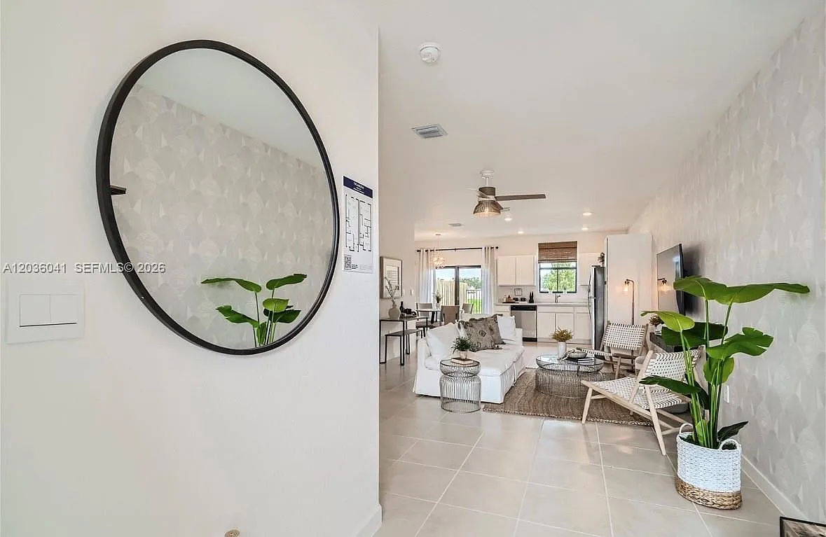 Miami Land And Developmen — Photo 2