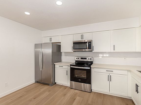 3rd image of 1727 & 1801 W Cholla St #107