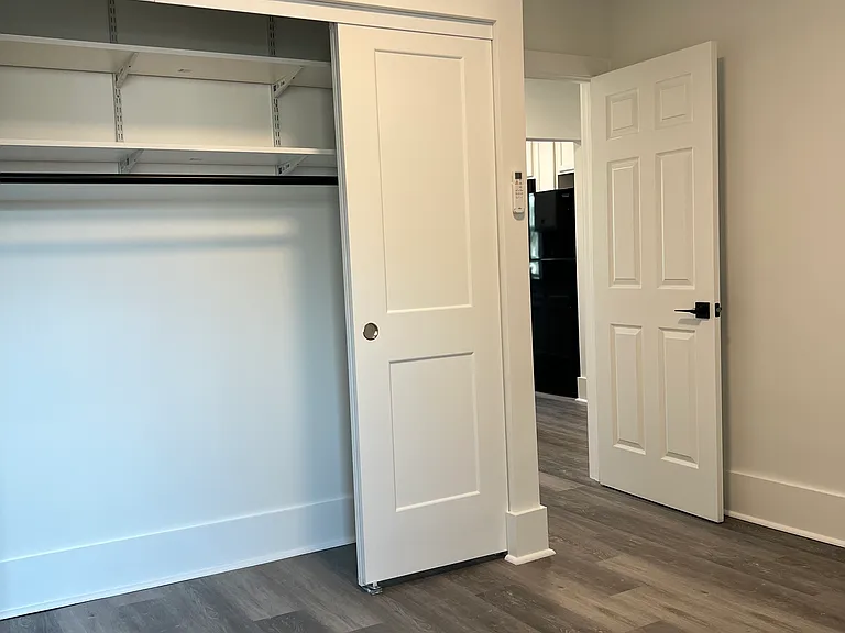 270 Keswick Ave — Photo 8