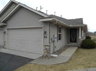 915 Winsome Way NW, Isanti, MN 55040