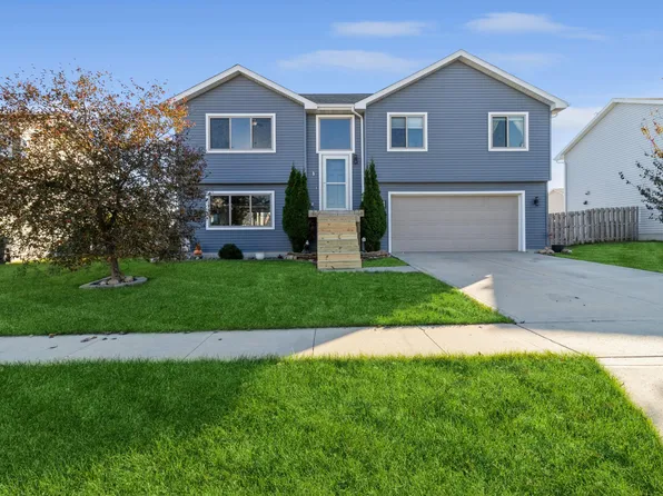 522 E 3rd St, Huxley, IA 50124