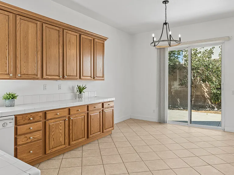 12326 White Horse Ct — Photo 11
