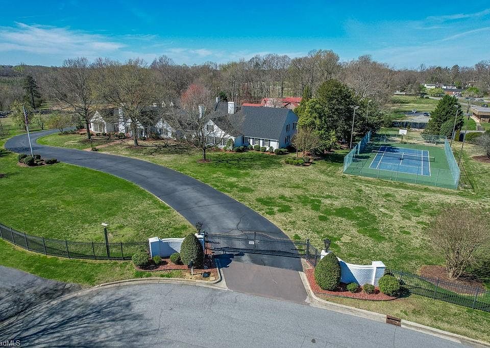 6 Curtis Ct, Thomasville, NC 27360 MLS 1096388 Zillow