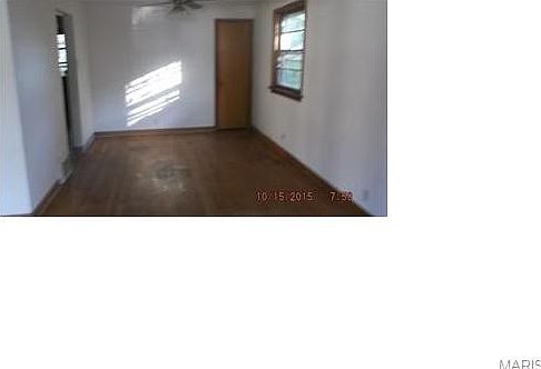 3rd image of 5 Simmons Dr