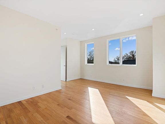 4th image of 8794 17th Ave #305