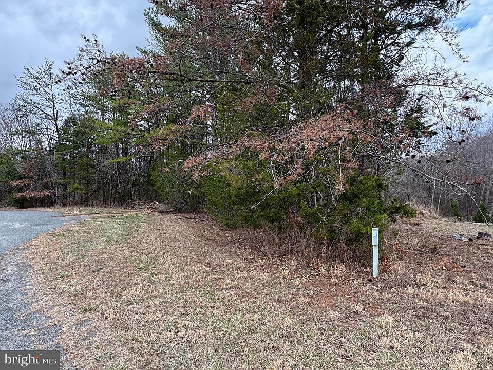2nd image of 14 Harness Ln