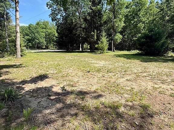 2nd image of 998 Grass Lake Ave