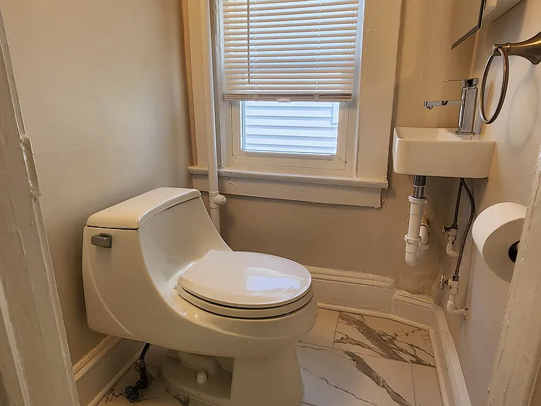 181 Forest St #3 — Photo 5