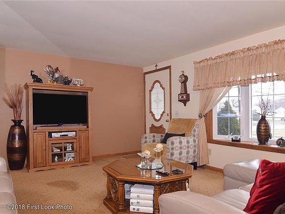 2nd image of 58 Seabrook Dr