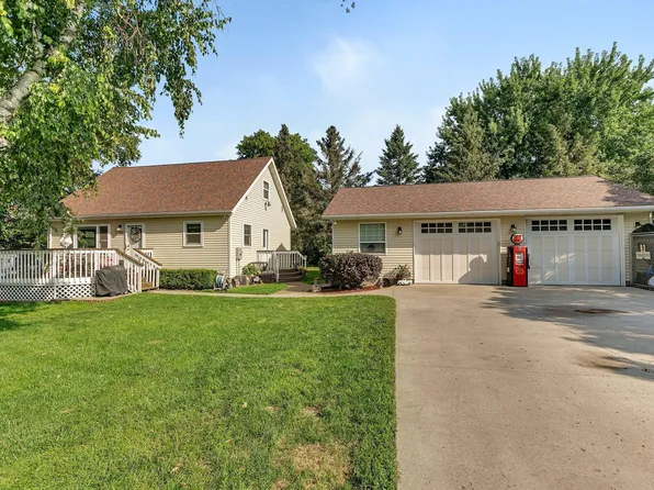 105 33rd St NW, Willmar, MN 56201