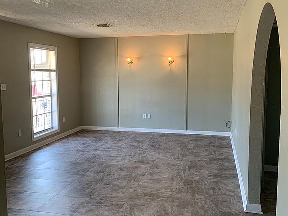 3rd image of 1501 N Bertrand Dr APT 6