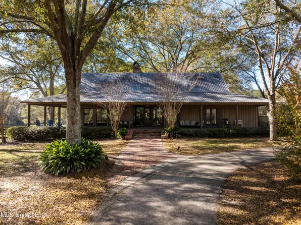 5844 N Williamsburg Rd, Bassfield, MS 39421