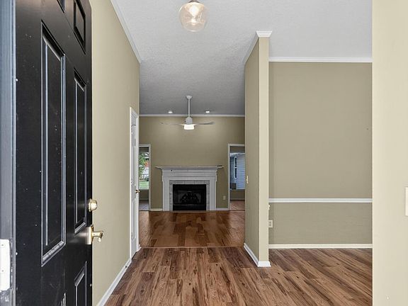 3rd image of 501 Springer Ct