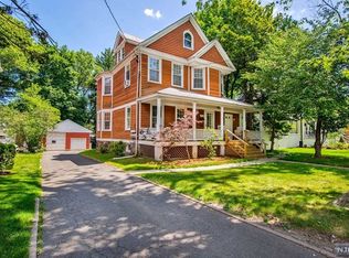 363 Closter Dock Rd, Closter, NJ 07624