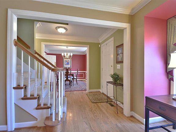 4th image of 138 Wildwood Ln