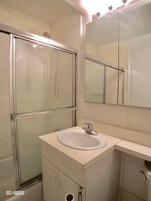 Rented by Citi Habitats | media 8