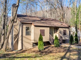 221 Turkey Ridge Rd, Charlottesville, VA 22903