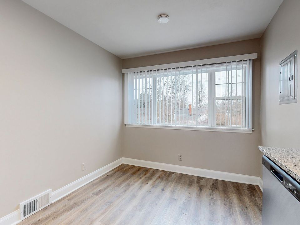 The Flats on Chenoweth 208216 Chenoweth Lane 3832 Louisville KY Zillow