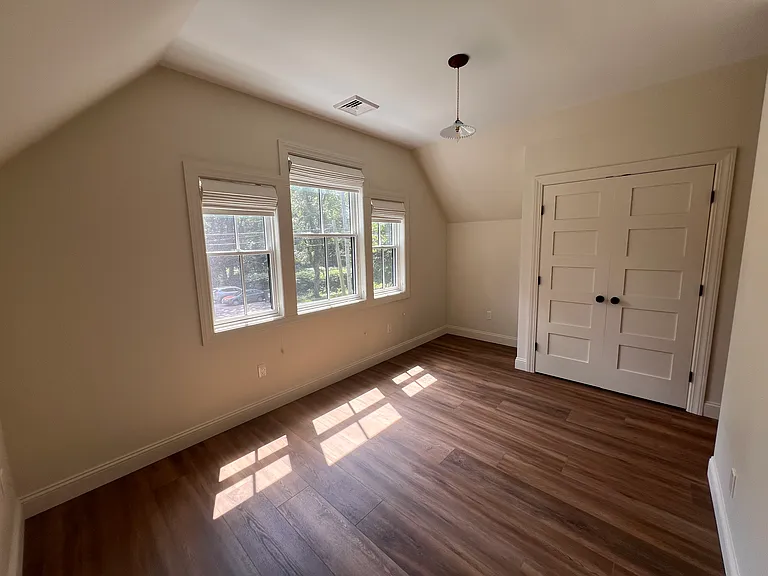 1748 South Rd — Photo 21