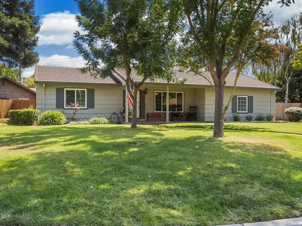 6678 N Harrisburg Pl, Stockton, CA 95207
