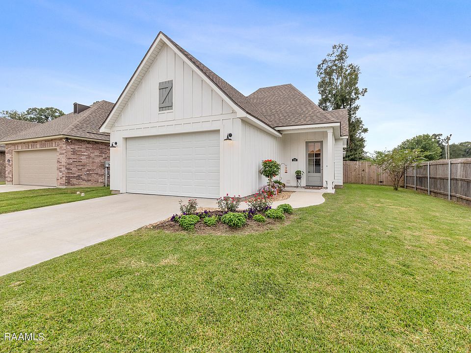 1st image of 209 Luxford Way