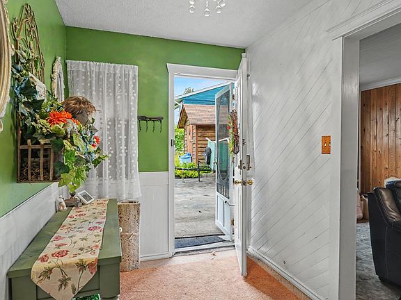 4th image of 11926 90a Ave