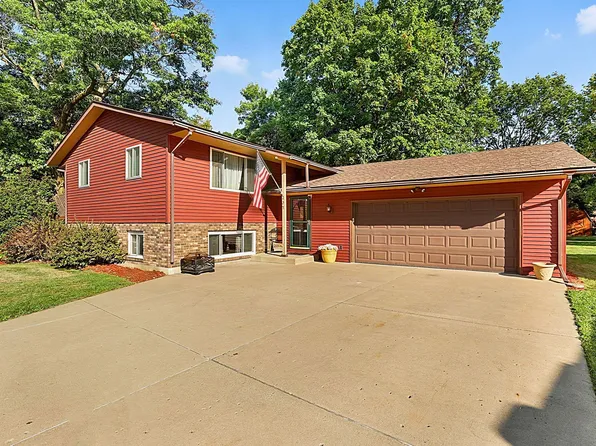207 2nd St NE, Saint Stephen, MN 56375