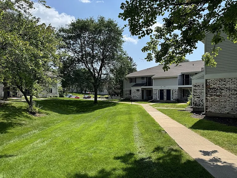 1st Month free with 13 month lease! Call the office for more details. — Photo 16