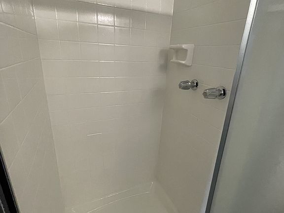 4th image of 29190 Tiffany Dr E Building G