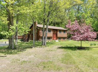 2 Merrill Rd, Freeport, ME 04032