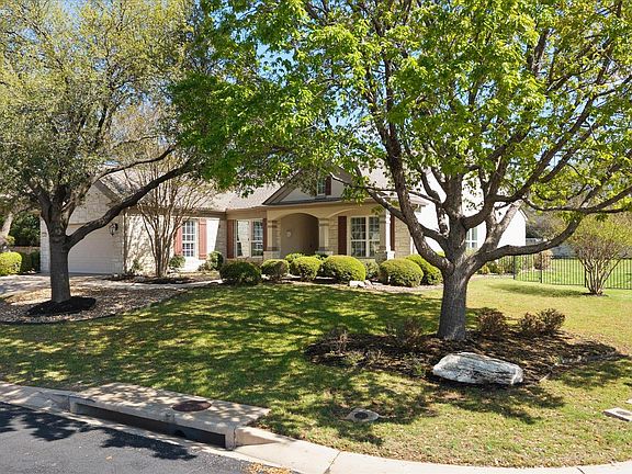 5th image of 100 Edwards Dr