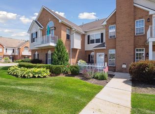 618 Olde English Cir, Howell, MI 48855