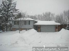 Home for Sale in Apple Valley, Minnesota $239,900