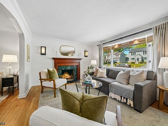 4th image of 99 Ferncliff Rd