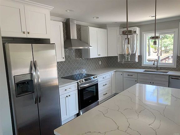3rd image of 2573 Nelson Dr