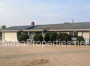 10683 Kiavan Rd, Apple Valley, CA 92308