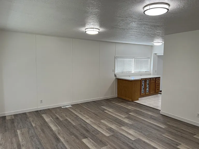 6910 S Village Green Rd — Photo 5
