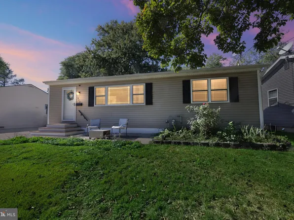 413 W 1st Ave, Runnemede, NJ 08078