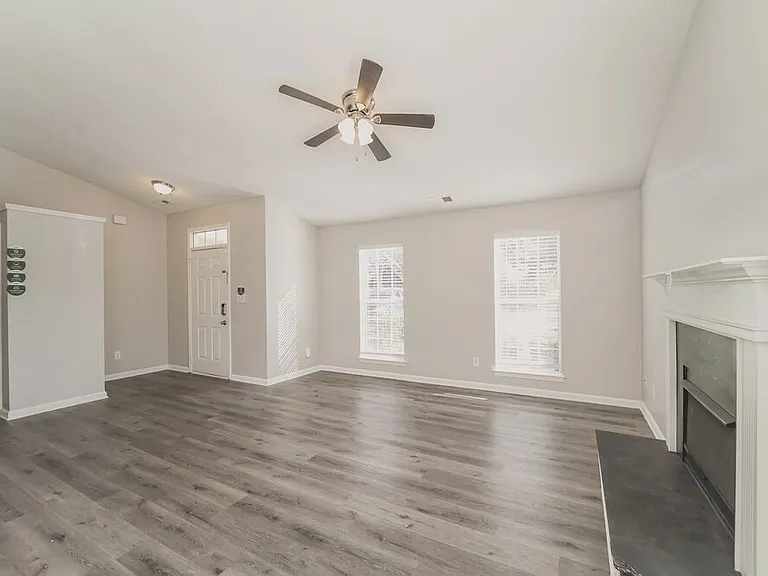 9236 Kimmel Ln — Photo 6