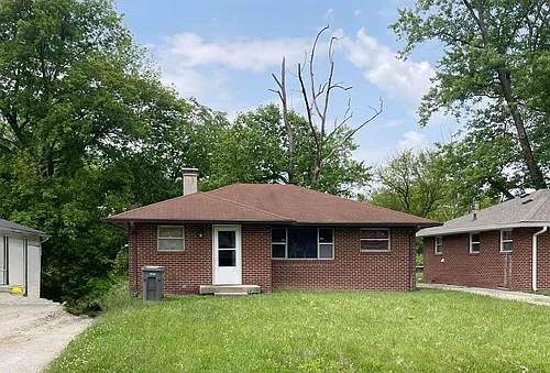 3934 N Grand Ave Photo 1 3934 N Grand Ave Photo 1