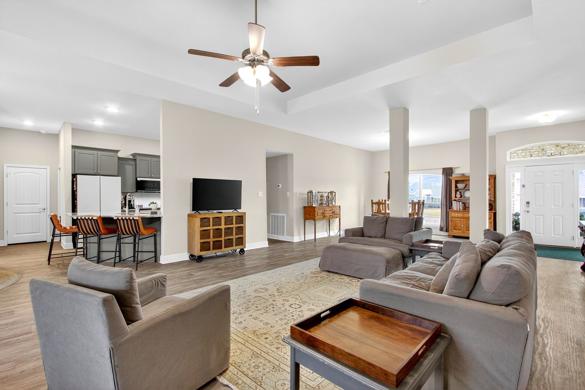 next background image