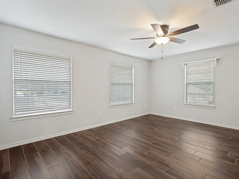 1156 Bent Oaks Dr — Photo 14