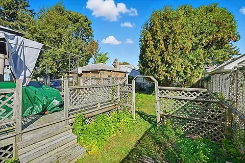 3 bed, 1100 sqft, $1,750 — Photo 4