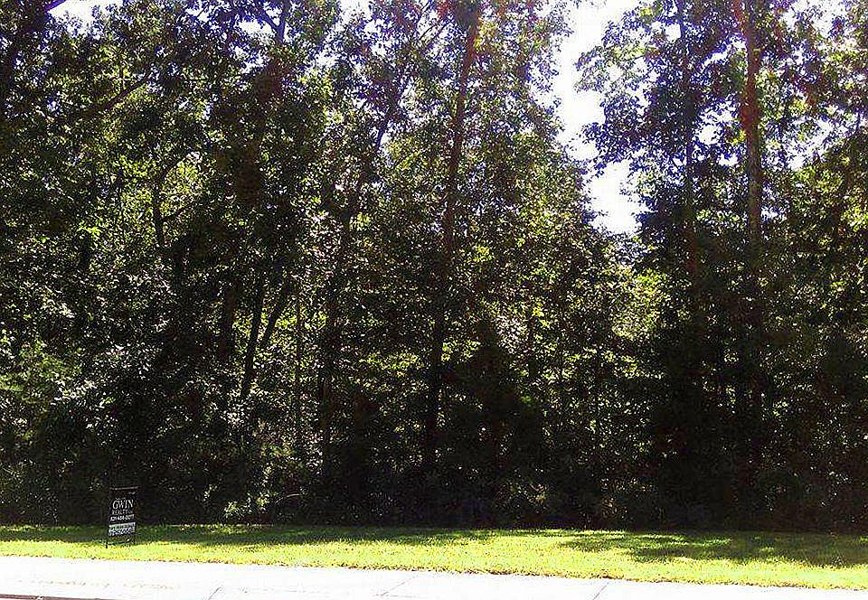 1st image of Riverview Dr